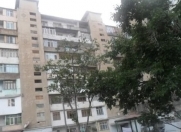 İcarəyə verilir 2 otaqlı 60 m2 köhnə tikili Ukrayna dairəsi