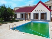 Satılır 4 otaqlı 182 m2 bağ evi Koroğlu m.