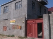 Satılır 6 otaqlı 220 m2 həyət evi Binə