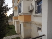 Satılır 7 otaqlı 98 m2 köhnə tikili Daxili İşlər Nazirliyi