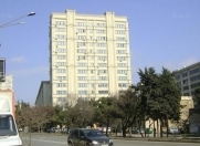 Satılır 2 otaqlı 64 m2 köhnə tikili Azadlıq meydanı