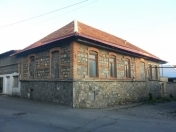 Satılır 7 otaqlı 350 m2 həyət evi Şəki