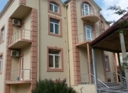 Satılır 8 otaqlı 550 m2 həyət evi Badamdar