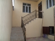Satılır 3 otaqlı 90 m2 həyət evi Binəqədi