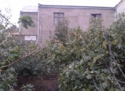 Satılır 7 otaqlı 210 m2 həyət evi Badamdar