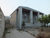 Satılır 3 otaqlı 100 m2 həyət evi Binə