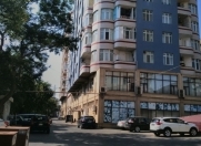 İcarəyə verilir 3 otaqlı 176 m2 yeni tikili İncəsənət və Mədəniyyət Un.