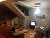 İcarəyə verilir 6 otaqlı 240 m2 yeni tikili Şəhidlər xiyabanı