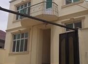 Satılır 4 otaqlı 150 m2 həyət evi Xırdalan