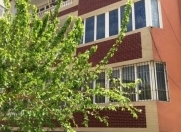 İcarəyə verilir 11 otaqlı 800 m2 ofis Azadlıq prospekti m.