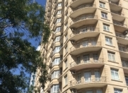 Satılır 3 otaqlı 130 m2 yeni tikili Nizami m.