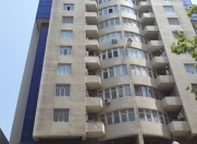 Satılır 3 otaqlı 133 m2 yeni tikili İnşaatçılar m.