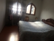 Satılır 4 otaqlı 110 m2 köhnə tikili İnşaatçılar m.