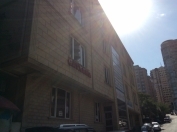 Satılır 24 otaqlı 1300 m2 obyekt Bakı Dövlət Universiteti