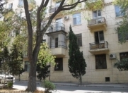 Satılır 4 otaqlı 100 m2 köhnə tikili 7 mkr