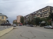 Satılır 5 otaqlı 105 m2 köhnə tikili Neapol dairəsi