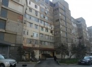 Satılır 3 otaqlı 90 m2 köhnə tikili İnşaatçılar m.