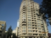 İcarəyə verilir 2 otaqlı 94 m2 yeni tikili İnşaatçılar m.