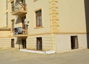 Satılır 1 otaqlı 70 m2 obyekt Xırdalan