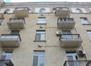 İcarəyə verilir 1 otaqlı 42 m2 köhnə tikili İçəri Şəhər m.