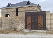 Satılır 4 otaqlı 288 m2 həyət evi Saray