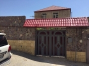Satılır 9 otaqlı 300 m2 həyət evi Y.Günəşli