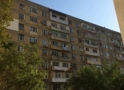 Satılır 3 otaqlı 77 m2 köhnə tikili Ayna Sultanova heykəli