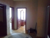 İcarəyə verilir 3 otaqlı 110 m2 yeni tikili Gənclik m.