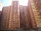 Satılır 2 otaqlı 75 m2 yeni tikili İnşaatçılar m.