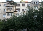 Satılır 1 otaqlı 32 m2 köhnə tikili Neftçilər m.