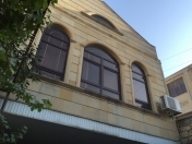 İcarəyə verilir 5 otaqlı 300 m2 həyət evi 6 mkr