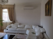 Satılır 3 otaqlı 128 m2 yeni tikili Nizami m.