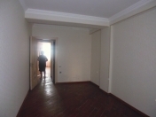 Satılır 3 otaqlı 110 m2 yeni tikili Yasamal r.