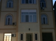 İcarəyə verilir 8 otaqlı 350 m2 həyət evi Binəqədi