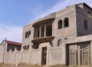 Satılır 9 otaqlı 700 m2 həyət evi Şıxov