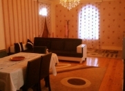 Satılır 6 otaqlı 200 m2 həyət evi Binə