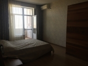 İcarəyə verilir 2 otaqlı 102 m2 yeni tikili Badamdar