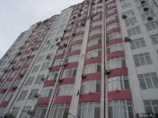 Satılır 4 otaqlı 165 m2 yeni tikili İnşaatçılar m.
