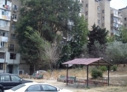 Satılır 3 otaqlı 72 m2 köhnə tikili Neapol dairəsi