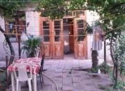 Satılır 5 otaqlı 220 m2 həyət evi Bülbülə