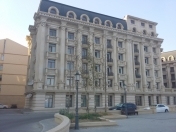 Satılır 2 otaqlı 100 m2 yeni tikili Bayıl