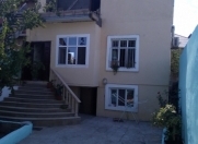 Satılır 11 otaqlı 400 m2 həyət evi Əhmədli