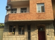 İcarəyə verilir 6 otaqlı 220 m2 həyət evi Caspian Plaza