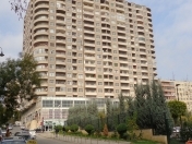 Satılır 4 otaqlı 177 m2 yeni tikili Zərifə Əliyeva adına park