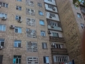 Satılır 4 otaqlı 96 m2 köhnə tikili Montin