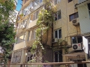 Satılır 3 otaqlı 75 m2 köhnə tikili Dədə Qorqud parkı