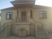Satılır 4 otaqlı 140 m2 həyət evi Saray