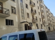 Satılır 4 otaqlı 130 m2 yeni tikili Abşeron r.