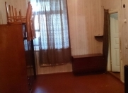 İcarəyə verilir 1 otaqlı 30 m2 köhnə tikili 8 km