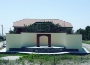 Satılır 6 otaqlı 400 m2 həyət evi Şəki